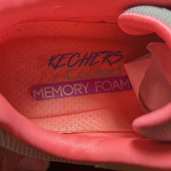 Sketchers Lite-Weight Woman’s Pink & Grey Sneakers - Picture 10 of 11